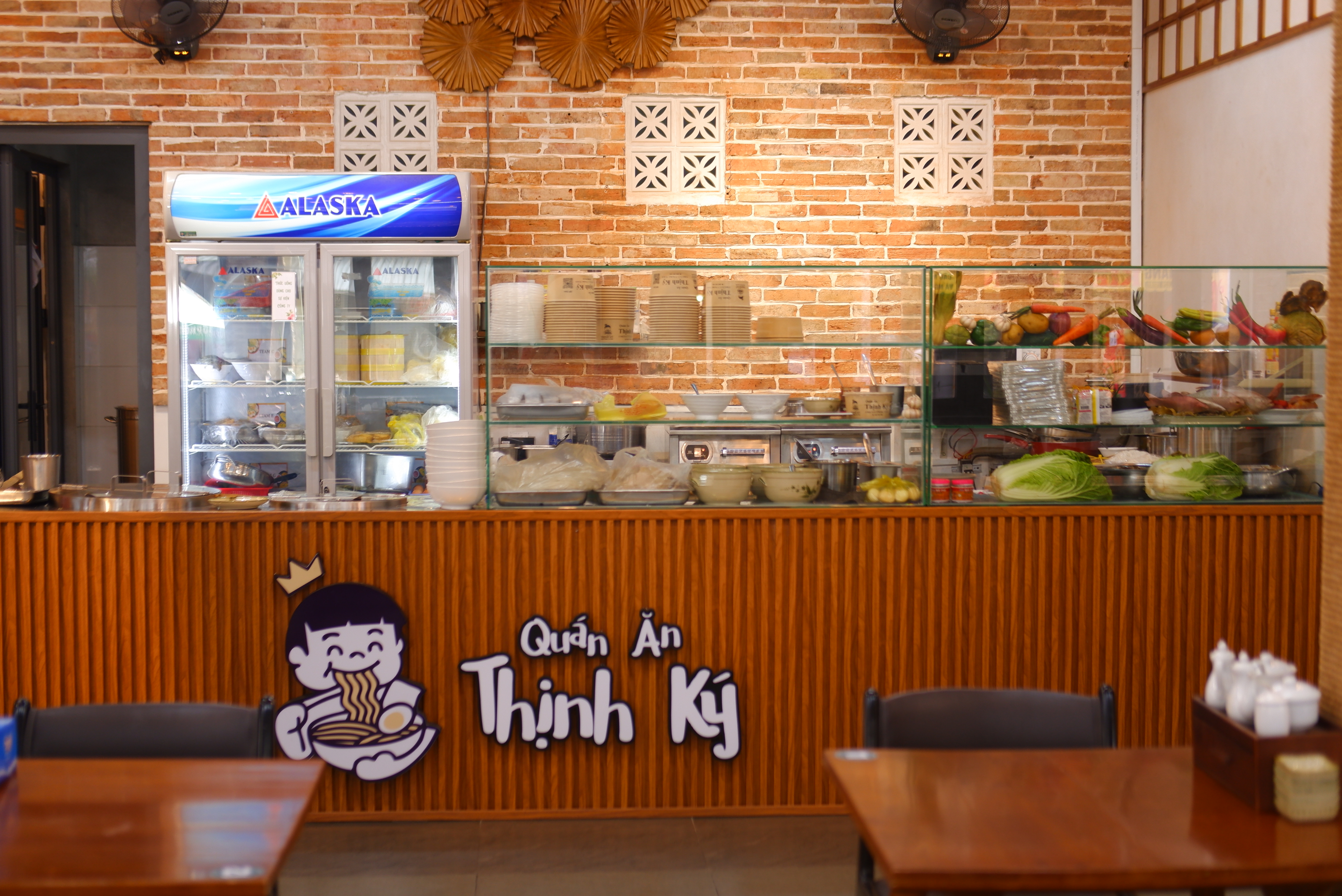 Mâm cơm truyền thống